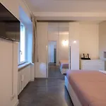 Luna 30 - Historic Heart With A View- Italywego Apartman *