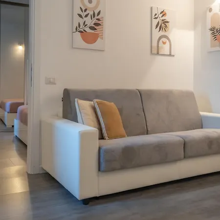 Luna 30 - Historic Heart With A View- Italywego *