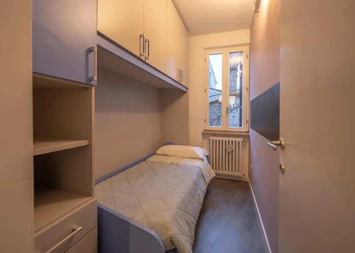 Luna 30 - Historic Heart With A View- Italywego *