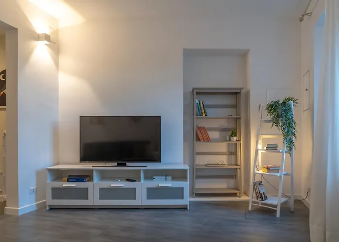 Luna 30 - Historic Heart With A View- Italywego Appartement